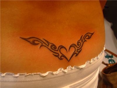 tribal-kalp-bel-dovmesi---tribal-waist-heart-tattoo