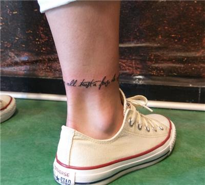 ayak-bilegine-hal-hal-yazi-dovmesi---anklet-tattoos