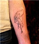 geyik-karaca-ve-el-dovmesi---deer-and-hand-tattoo