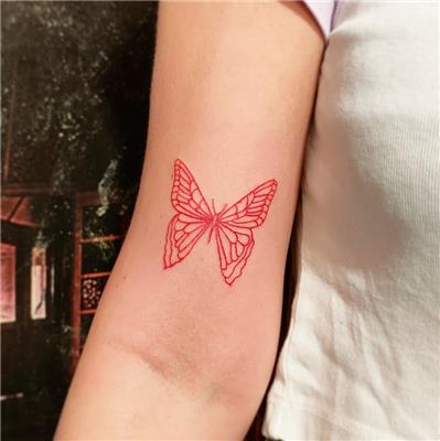 cizgisel-kirmizi-kelebek-dovmesi---red-line-butterfly-tattoo