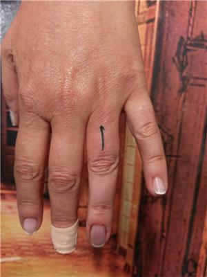 parmak-uzerine-arapca-elif-harfi-dovmesi---arabic-letter-tattoo-on-finger