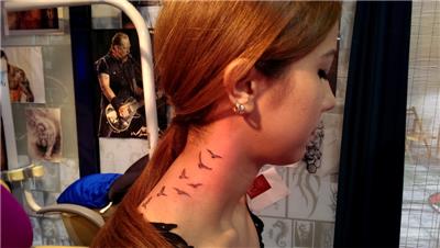 boyuna-kuslar-dovmesi---birds-neck-tattoos-