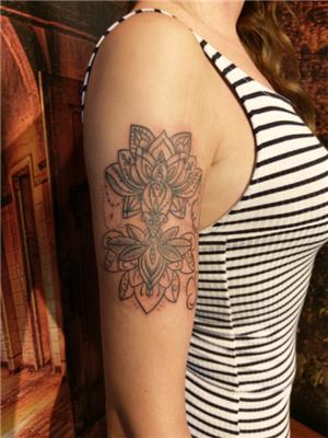 lotus-mandala-yanik-izi-kapatma-calismasi---lotus-mandala-scar-tattoo