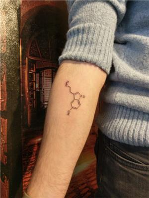 mutluluk-hormonu-serotonin-dovmesi---serotonin-tattoo