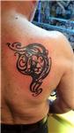 sirta-tribal-aslan-dovmesi---tribal-lion-tattoo-on-back