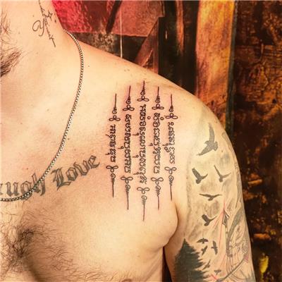 sak-yant-yazi-dovmesi---sak-yant-tattoo