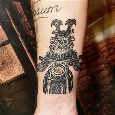 iskelet-samuray-motorsiklet-dovmesi---japanese-skeleton-samurai-motorcycle-tattoo