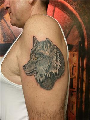 kurt-motifi-ile-dovme-kapatma-calismasi---wolf-tattoo-cover-up