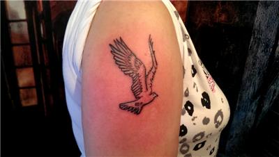 guvercin-ve-tarih-dovmesi---pigeon-and-date-tattoo