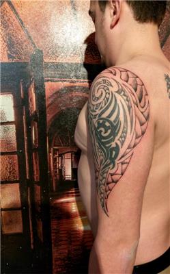 tribal-maori-kol-dovmesi-buyutme-calismasi---tribal-maori-arm-tattoo