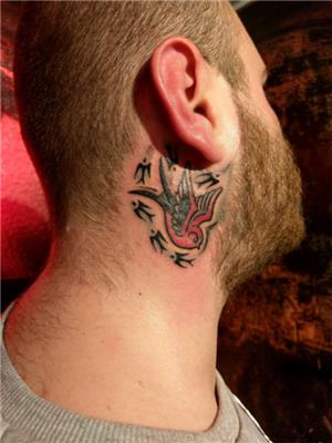boyuna-kirlangic-kus-dovme-duzeltme-calismasi---swallow-cover-up-tattoo