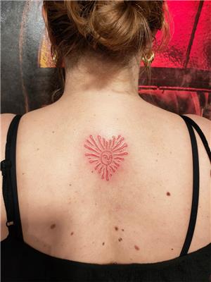 kirmizi-kalp-gunes-dovmesi---heart-sun-red-tattoo
