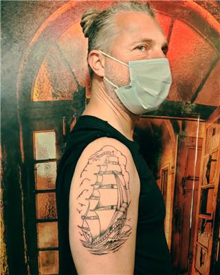 yelkenli-gemi-dovmesi---sailing-ship-tattoo