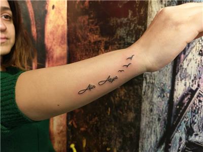 alin-asya-isim-ve-kuslar-dovmesi---names-and-flying-birds-tattoo