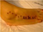 yildizlar-ve-roma-rakamlari-ile-tarih-dovmesi---stars-and-roman-numerals-tattoo