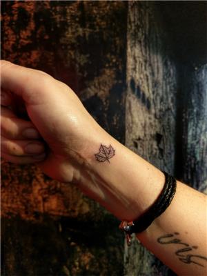 cinar-yapragi-dovmesi---sycamore-leaves-tattoo