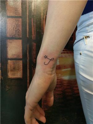 bilege-kalp-ve-yildiz-dovmesi---heart-and-star-tattoo