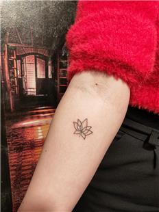 Minimal Lotus Dvmesi / Minimal Lotus Tattoo