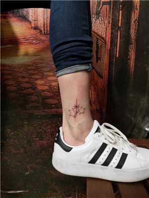 ayak-bilegine-pusula-ve-yildizlar-dovmesi---compass-and-stars-ankle-tattoo