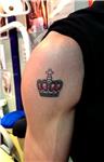 tac-dovmesi---crown-tattoo