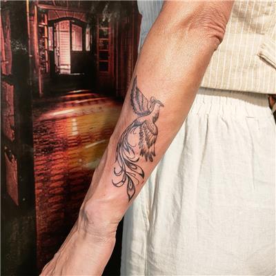 simurg-zumrudu-anka-kusu-kol-dovmesi---phoenix-arm-tattoo