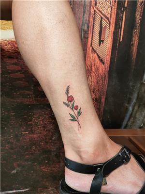 ayak-bilegine-renkli-cicek-dovmesi---flower-tattoos