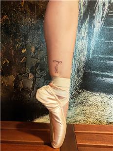 Çizgisel Bale Ayakkabısı Dövmesi / Line Pointe Tattoo