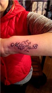 iek ve Harf Dvmesi / Flower and Letter Tattoo