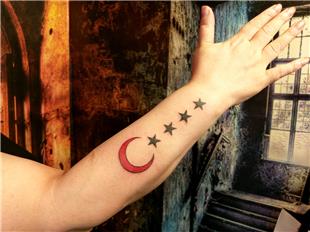 Ay ve Yldzlar Renkli Trk Bayra Dvmesi / Moon Stars Turkish Flag Tattoo