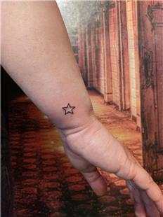 Bileğe Yıldız Dövmesi / Star Tattoo