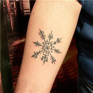 Viking Pusulası Dövmesi / Vegvisir Viking Compass Tattoo