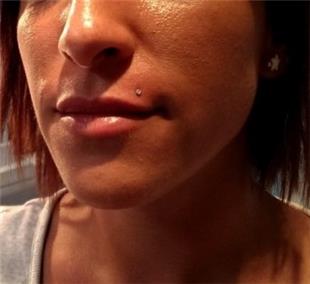 Üst Dudak Piercing / Monroe Lip Piercing
