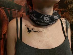 Karga Kuzgun Boya Sıçratma Görüntüsü Dövme / Raven Splash Tattoo