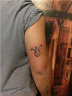 Ko Burcu Sembol Ate Elementi ve Yldz Haritas Dvmesi / Aries Horoscope Symbol Fire and Star Tattoo