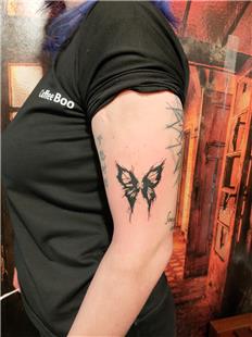 Siyah Kelebek Dövmesi / Black Butterfly Tattoo