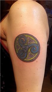 l Sarmal Dvmesi / Triskele (Yunanca,Triskelion) Tattoo