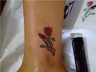 Gül ve Tüy Dövmesi / Rose and Feather Tattoo