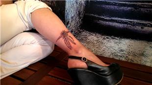 Ayak Bileine Kzlderili ans Ty Dvmesi / Indian Feather Tattoos