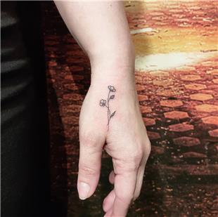 Minimal iek Dvmesi / Minimal Flower Tattoo
