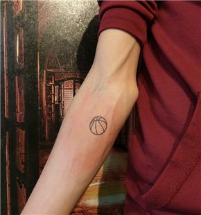 Minimal Basket Topu Basketbol Dvmesi / Basketball Tattoo