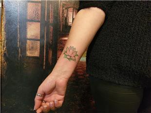 Renkli Lotus iei Dvmesi / Colourful Lotus Flower Tattoo