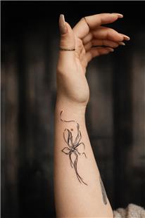 Zambak �i�e�i D�vmesi / Lily Flower Tattoo