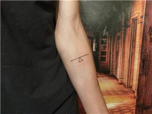 izgi ve gen Dvmesi / Line and Triangle Tattoo