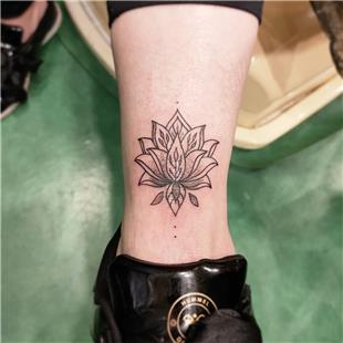 Ayak Bileine Lotus Dvmesi / Lotus Tattoo