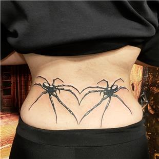 Bel zerine rmcek Dvmesi / Spider Tattoos