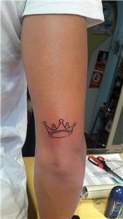 Ta Dvmesi / Crown Tattoos