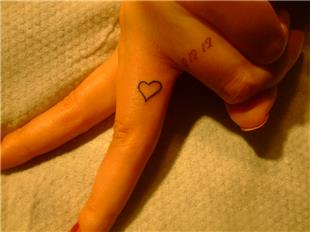 Parmak Kalp Dövmesi / Finger Heart Tattoos