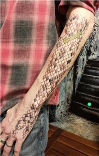 Ylan Derisi Dvmesi / Snake Skin Tattoo