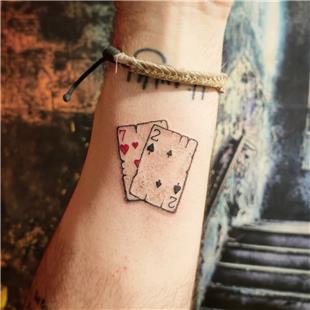 Kupa 7 Maa 2 skambil Kad Dvmesi / Spades 7 Hearts 2 Playing Cards Tattoo