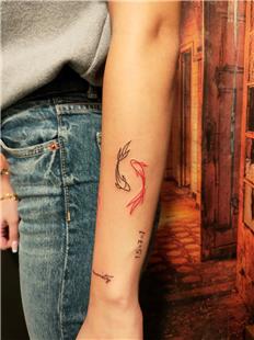 Krmz Siyah Minimal Koi Bal Dvmesi / Red and Black Minimal Koi Fish Tattoos